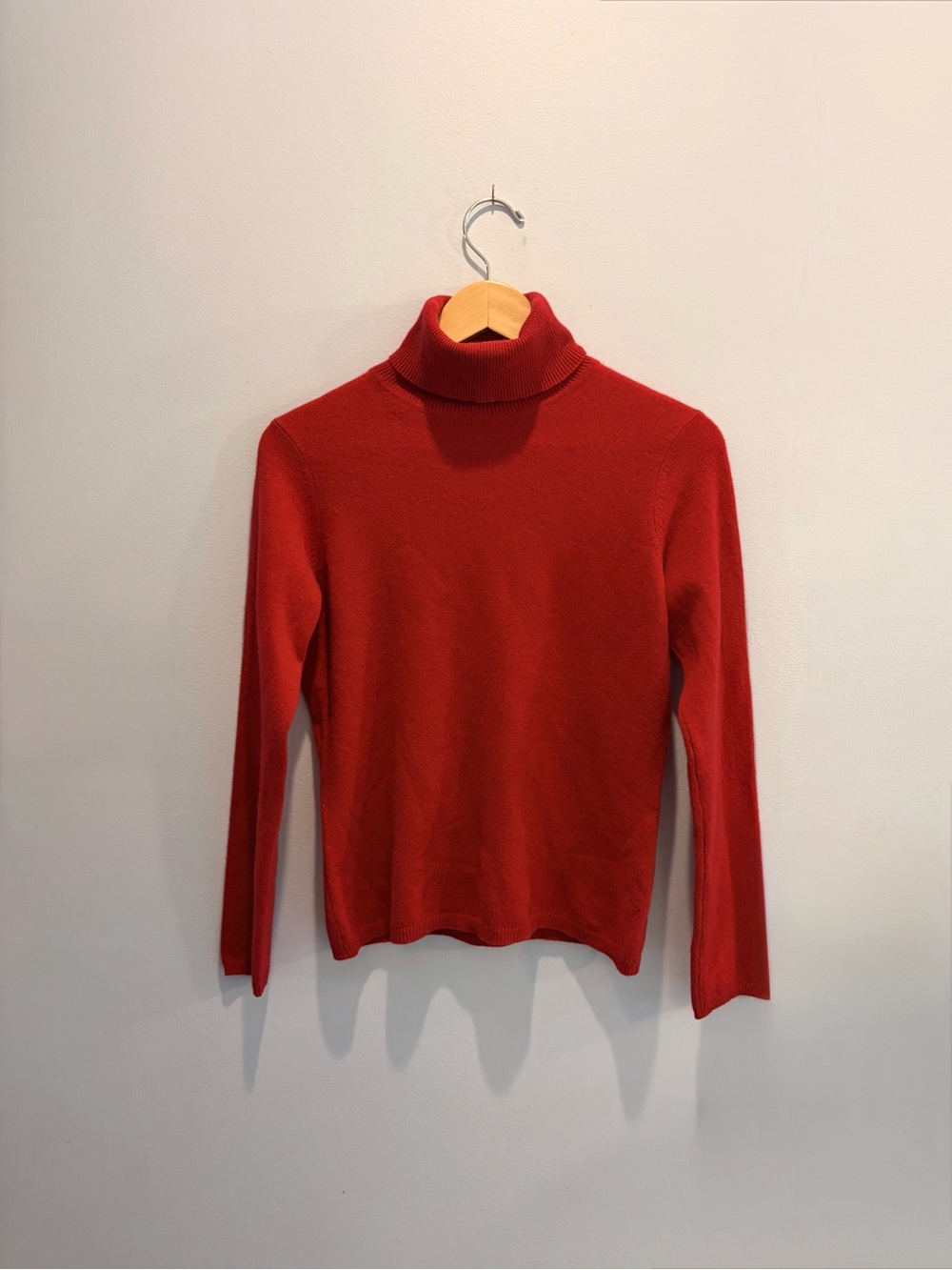 Vintage 100% Cashmere Crimson Red Turtleneck Sweater - Women